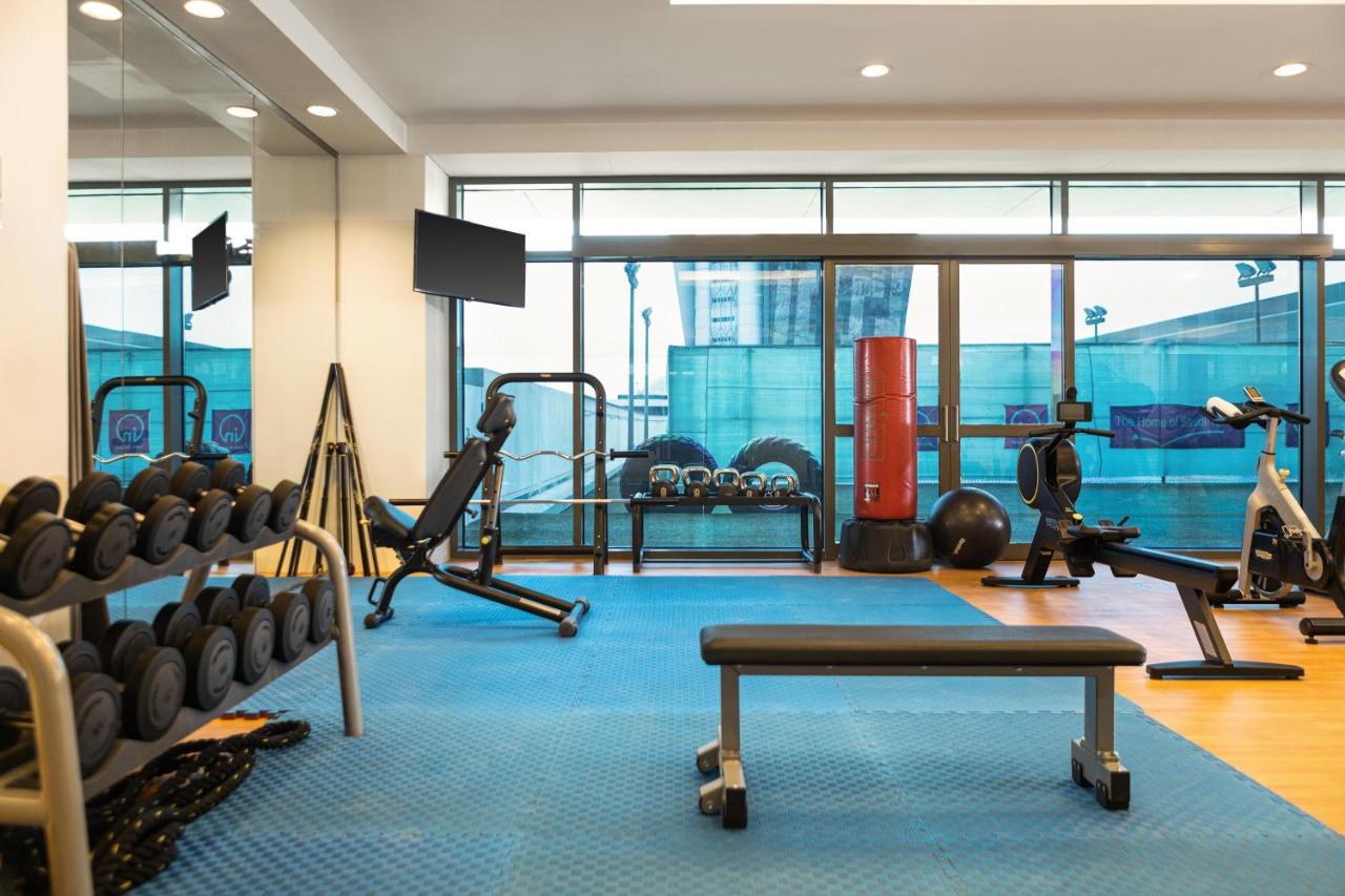 Crowne Plaza Riyadh - Rdc Hotel & Convention By Ihg Eksteriør bilde The gym at the InterContinental London The O2